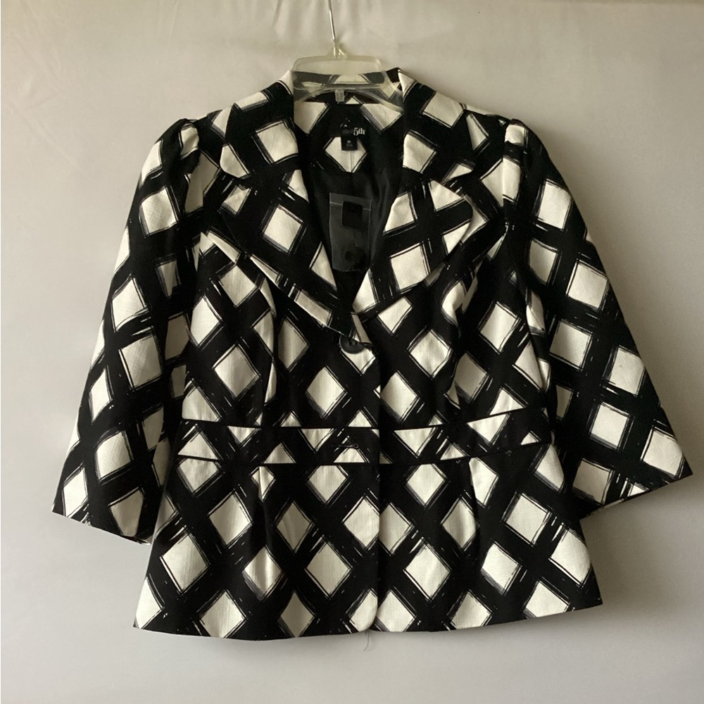 East 5th Black and White Geometric Blazer